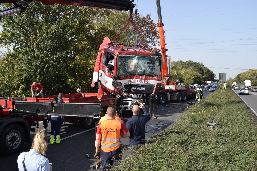 Schwerer VU PKlemm A 57 Rich Innenstadt Hoehe Koeln Chorweiler P119.JPG - Miklos Laubert